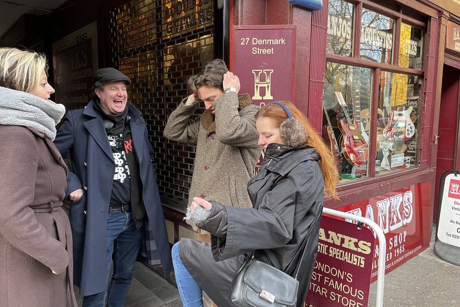 The Great British Rock and Roll Walking Tour - What the guides add to the experience