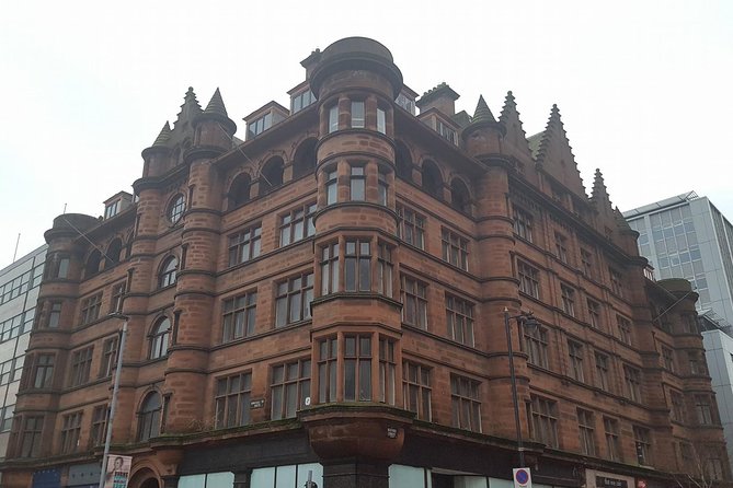 The Real Eclectic Belfast City Walking Tour/Experience. - City status, Queen Victoria, and the Lagan