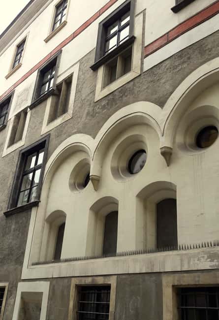 The unknown Vienna City- a guided walking tour in 3 hours - Guide style and group size