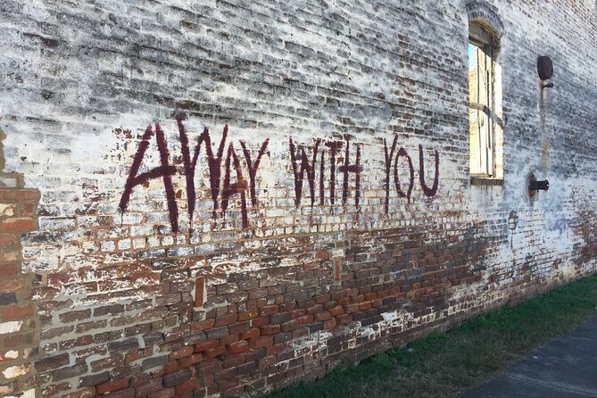 The Walking Dead: Private Film Locations Tour of Senoia - Alexandria and the real homes around it