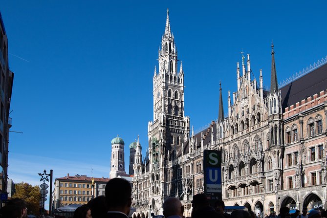 Third Reich Walking Tour Munich - The Old Town Hall and Marienplatz