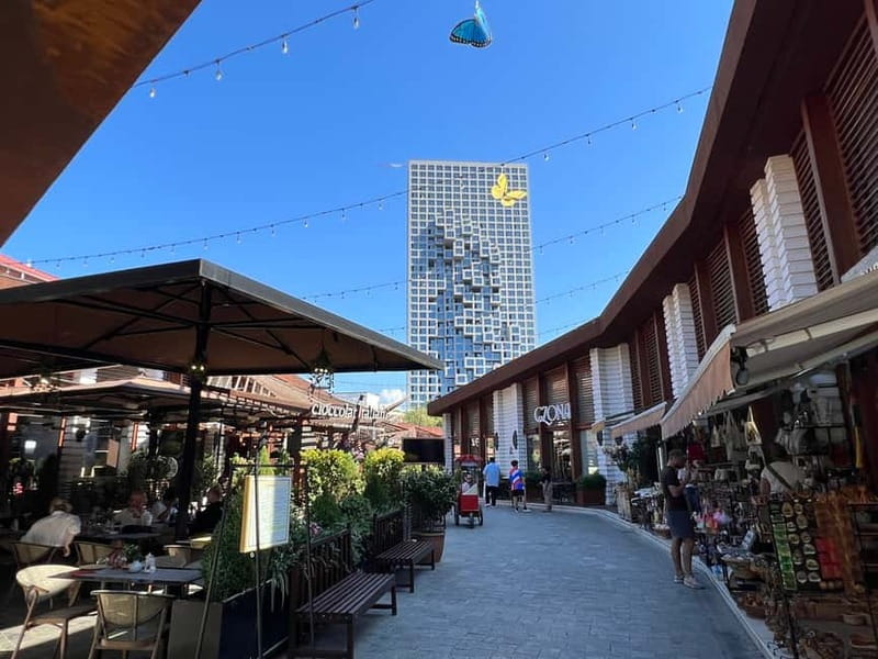 Tirana: Express Walking Tour with a Guide - Key points before you book