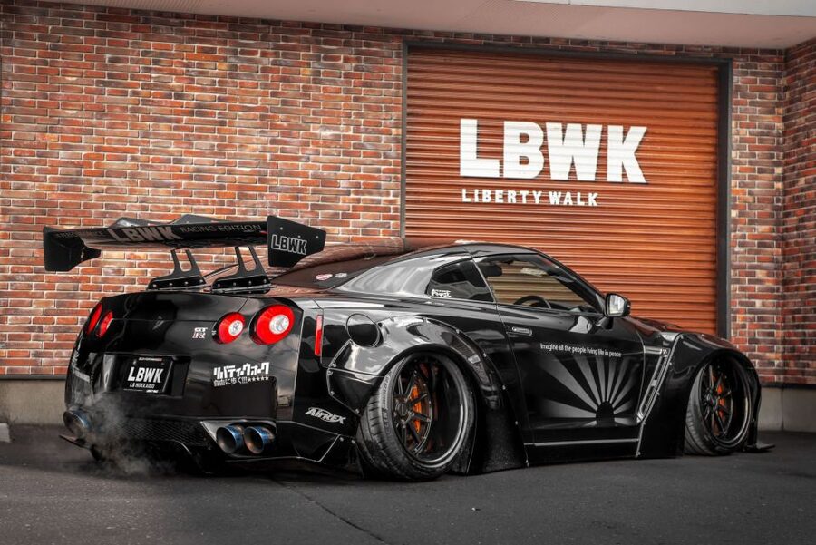 Tokyo Drift: GT-R Car Club R35 Liberty Walk Daikoku meeting - What the $240 price really buys