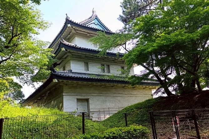 Tokyo: Imperial Palace and Shogun Historical Walking Tour - Practical Tips for a Better Visit