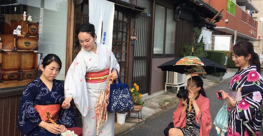 Tokyo: Kimono Dressing, Walking, and Photography Session - How the photo session works
