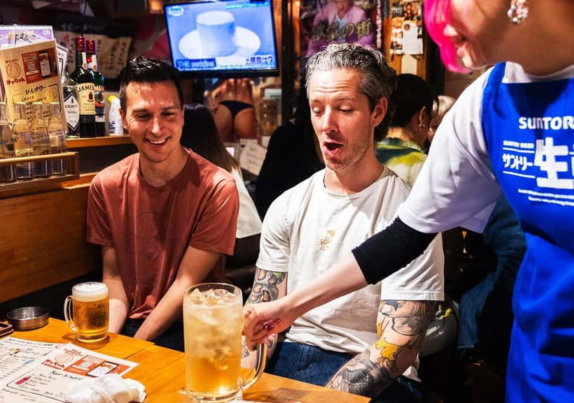 Tokyo: Shinjuku Bar Hopping & Night Walking Tour - Key points to know before booking