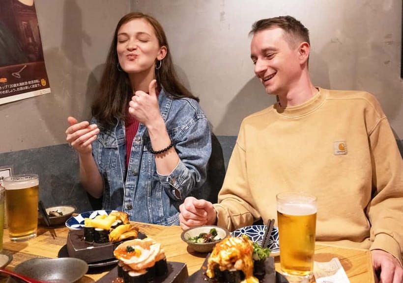 Tokyo: Shinjuku Bar Hopping & Night Walking Tour - Golden Gai and the challenge of tiny bars