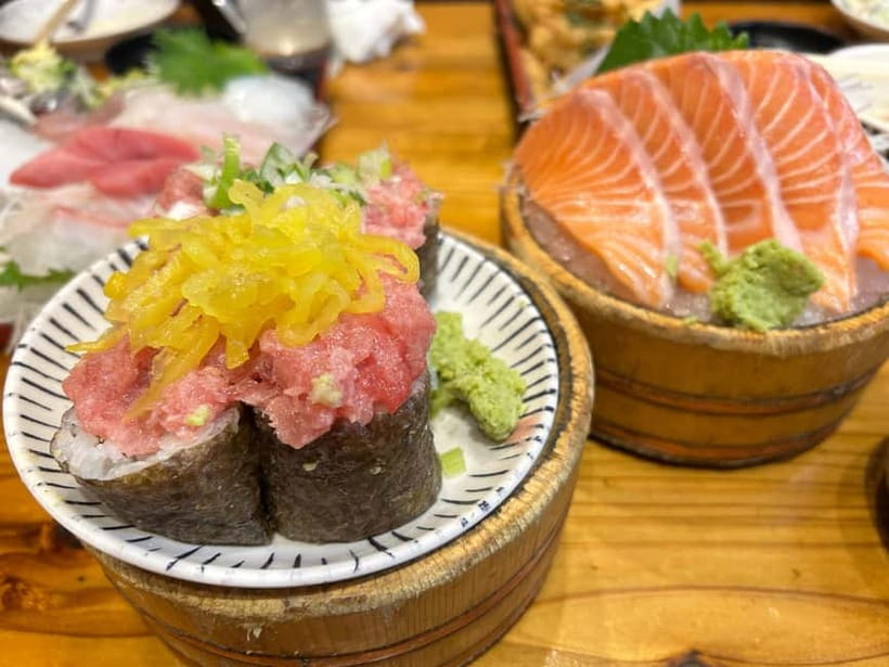 Tokyo: Shinjuku Bar Hopping & Night Walking Tour - Who should book this Shinjuku tour?