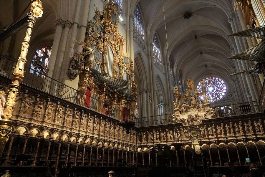 Toledo: Guided Walking Tour with Cathedral Ticket and Tour - Starting in Zocodover Square