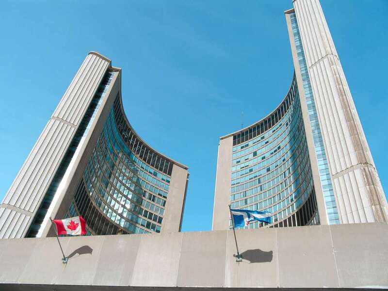 Toronto: 2-Hour Downtown Walking Tour - From muddy fort to modern Toronto