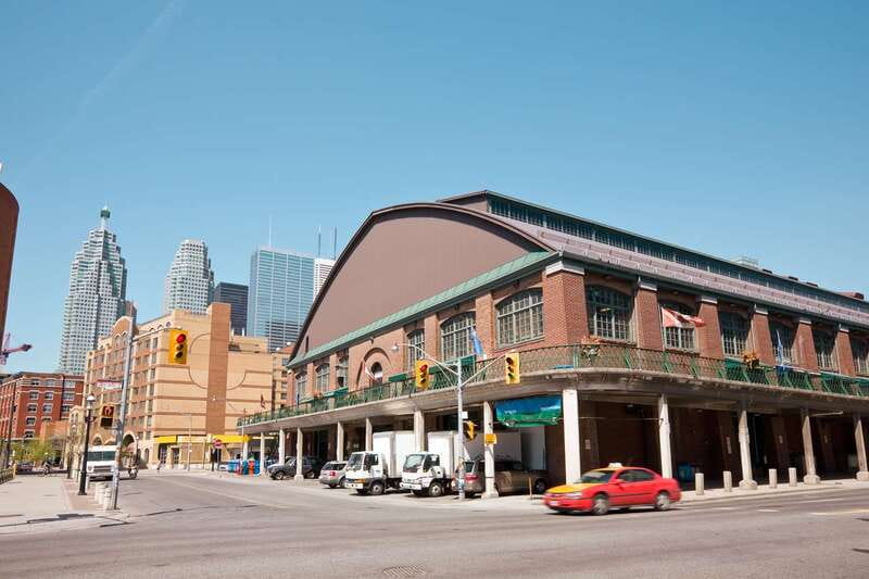 Toronto: 2-Hour Downtown Walking Tour - Finishing at St. Lawrence Market