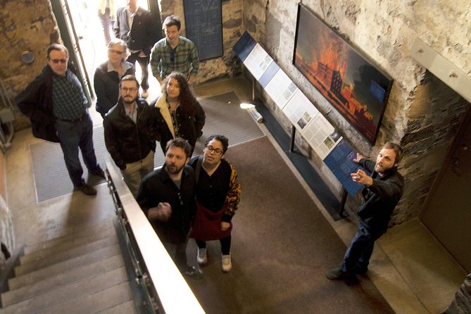 Toronto Distillery District Walking Tour - Stop one: a quick meeting point