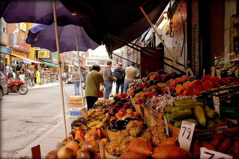 Toronto: Private Walking Tour with a Local - Key points to know before booking