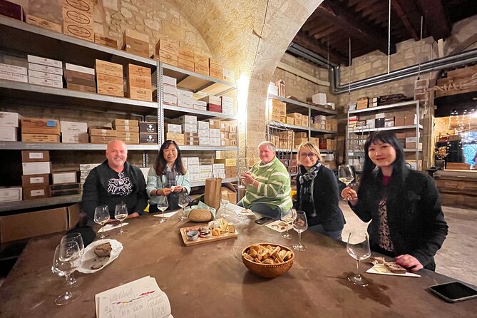 Traditional Gourmet Food & Wine Tour in Bordeaux - Rue des Remparts and the best part of the shopping