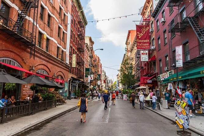 True Crime NYC: Mafia Walk w/Ret. NYPD Detective and Local Food - How the Mafia story is organized
