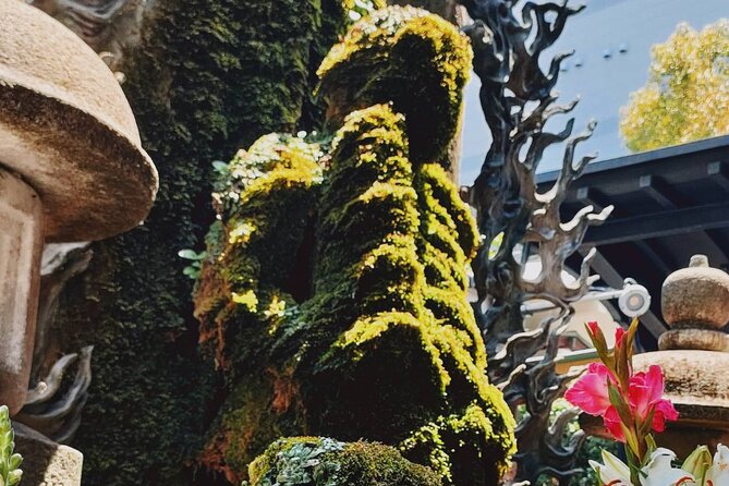 Ultimate Osaka Walking Tour: Castle, Dotonbori & Hidden Gems - Dotonbori delivers the classic Osaka pictures