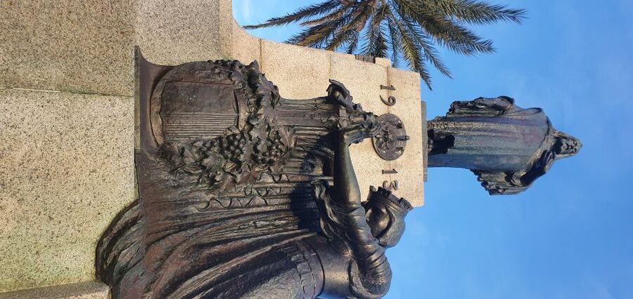 Valletta: City Walking Tour in a Small Group - St. Paul’s Cathedral and Valletta’s church architecture