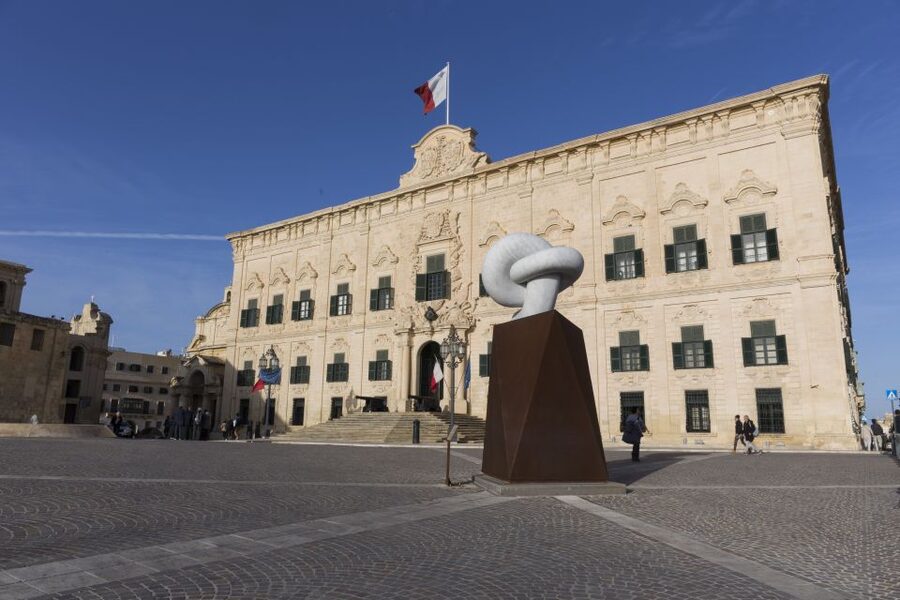 Valletta: Guided City Walking Tour - Starting at the City Gate and New Parliament Building