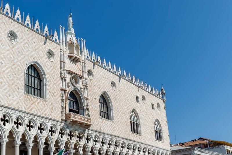 Venice: Doge's Palace and St Mark's Basilica Walking Tour - Key points to know before booking