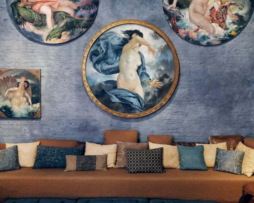 Venice: San Marco to Rialto Walk & Spritz Like a Local - Palazzo Soranzo Van Axel and the art of looking up
