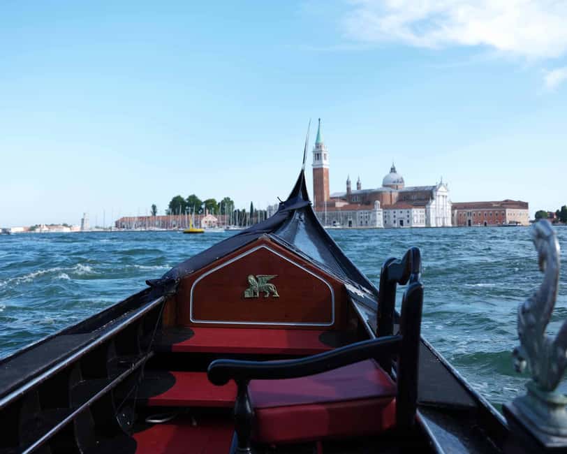 Venice: San Marco to Rialto Walk & Spritz Like a Local - A spritz in a traditional bacaro