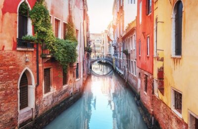 Venice Walking Tour and Gondola Ride