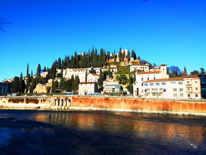 Verona: History and Hidden Gems Guided Walking Tour - Piazza dei Signori and the Scaliger power base