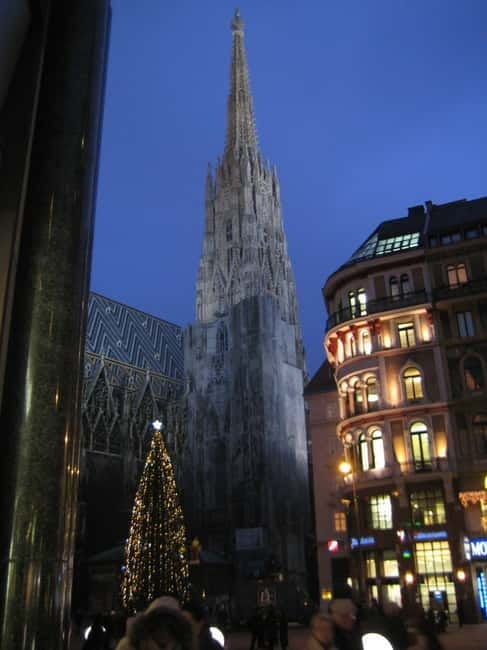 Vienna: Essential History Walking Tour - The State Opera, Hotel Sacher, and a vanished theater