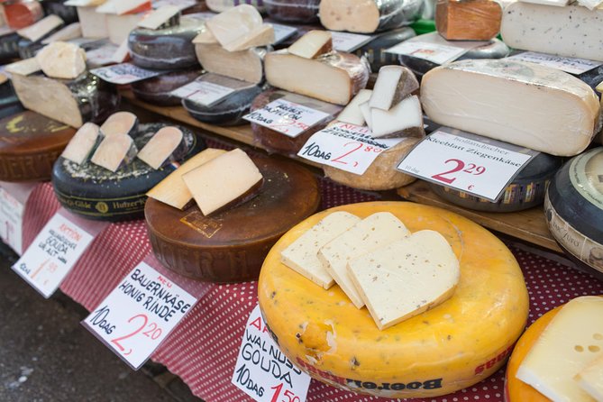 Vienna for Food Lovers: Cafés, Markets & Austrian Cuisine - Starting Beneath Vienna’s Grand Center