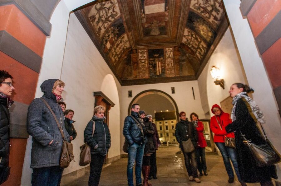 Vienna: Ghosts and Legends Guided Nighttime Walking Tour - Key points to know before you book