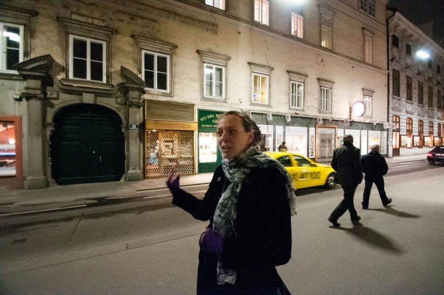 Vienna: Ghosts and Legends Guided Nighttime Walking Tour - What the guide adds