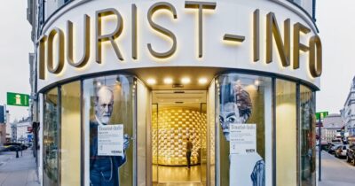 Guided Walking Tour of City Center Highlights