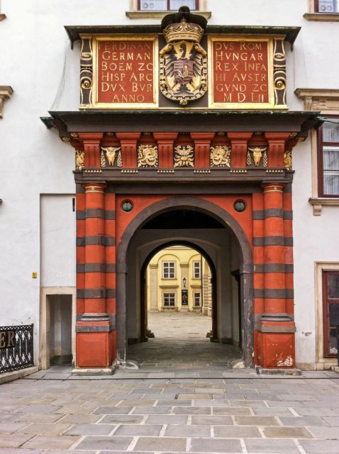 Vienna: Guided Walking Tour of City Center Highlights - Is $25 a good value?