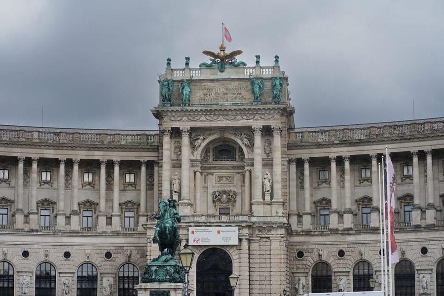 Vienna: Guided Walking Tour of City Highlights & Hidden Gems - Is $27 a good value for two hours?