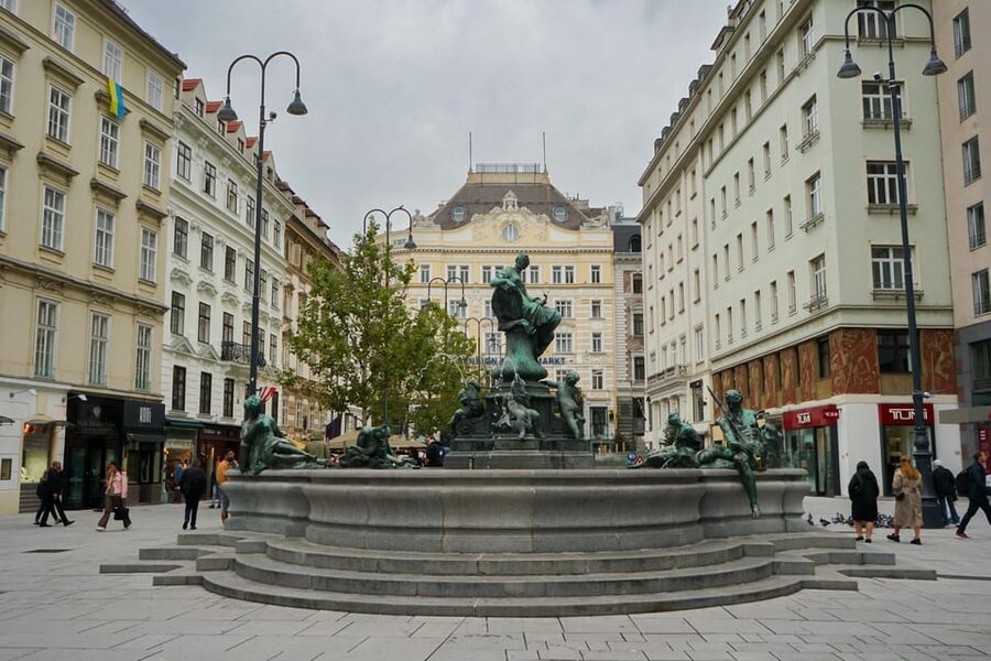 Vienna: Guided Walking Tour of City Highlights & Hidden Gems - Albertina Museum and Vienna’s artistic side
