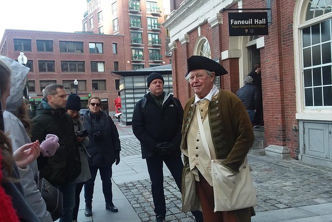Walk the Historic Freedom Trail with Costumed Guide - Boston’s past in 90 minutes