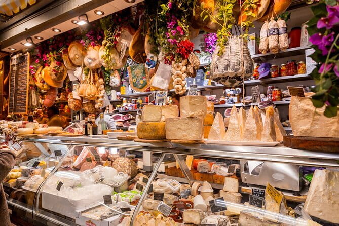 Walking Food Tour of Florence with Tastings and Wine - The guides can make or break the experience