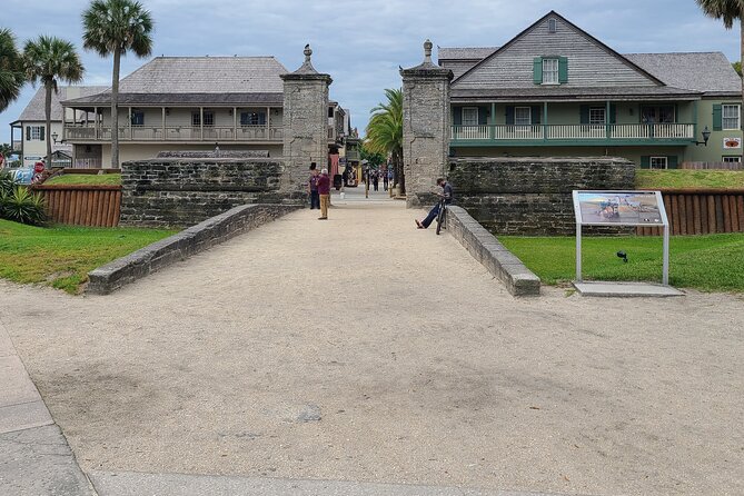 Walking History Tour of St. Augustine's Historic District - Starting at the visitor center on Castillo Drive