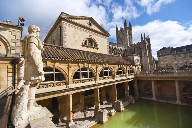 Walking Tour of Bath with Blue Badge Tourist Guide - Meeting at Bath Abbey Churchyard