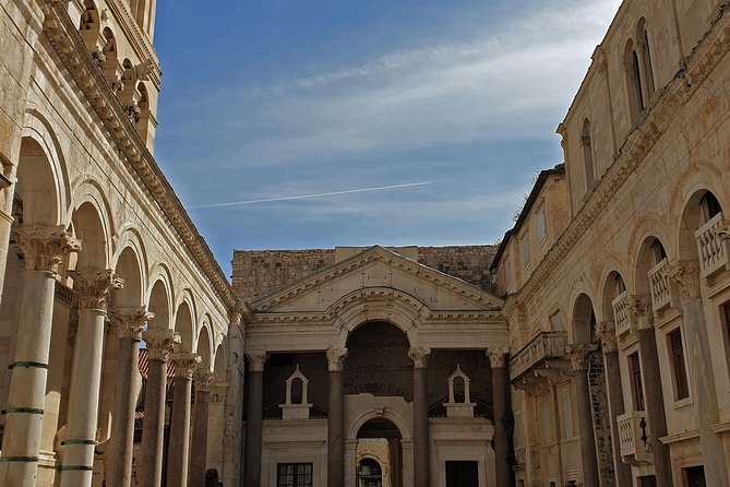Walking Tour of Split with a 'Magister' of History - The Temple of Jupiter and its construction details