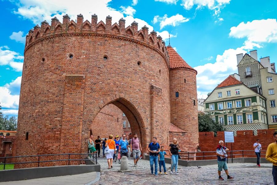 Warsaw: Old Town Highlights Walking Tour in English - The Presidential Palace and Warsaw’s political center