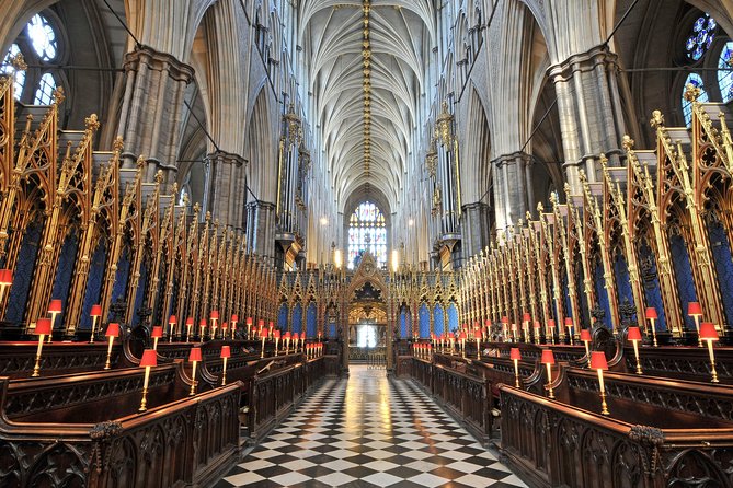 Westminster Guided Walking Tour with Abbey Entry - Parliament Square and Big Ben up close