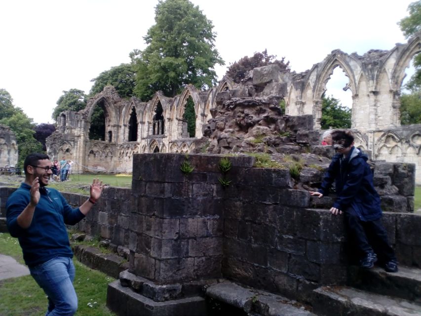 York: Harry Potter Guided Walking Tour - Walking the walls with York below you