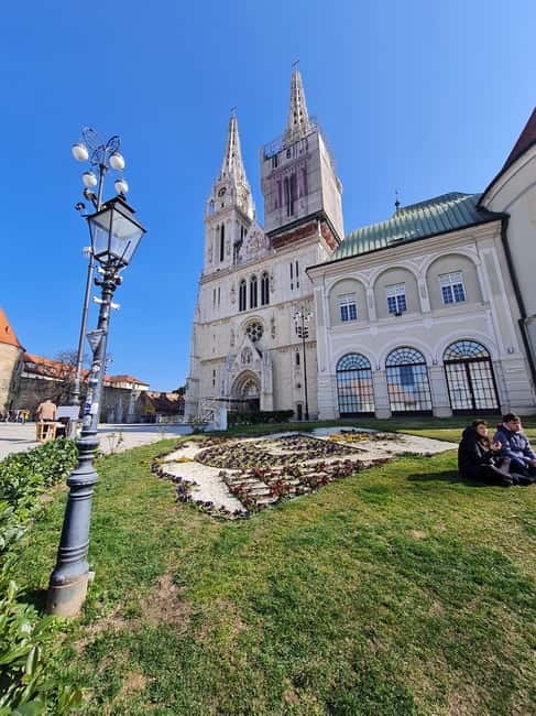 Zagreb: City and WWII Tunnels Walking Tour - Ban Jelačić Square, Zagreb’s natural meeting point