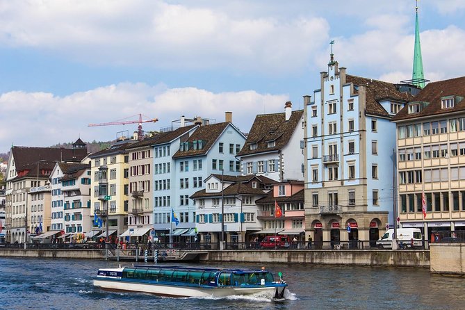 Zurich Walking Tour With Cruise and Aerial Cable Car - Lindenhof Hill and the City’s Beginnings